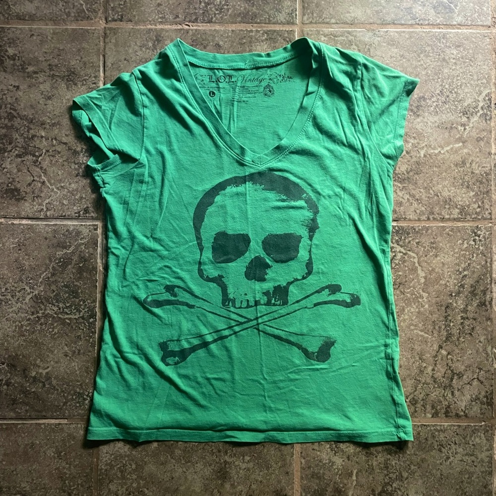 Skull shirt